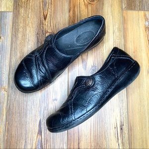 clarks moccasin slippers womens